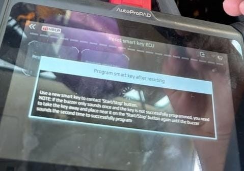 Programming tablet pairing a newly cut car key